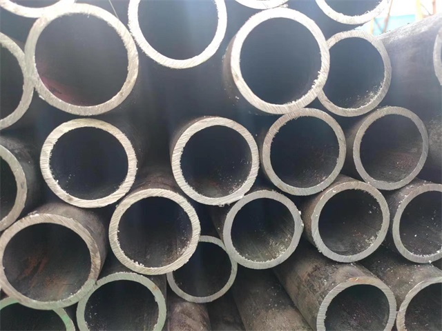 临汾10#结构用无缝钢管